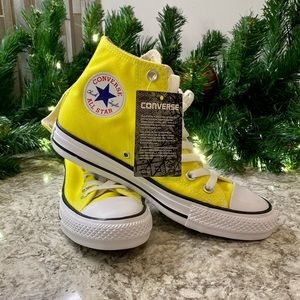 CONVERSE CHUCK TAYLOR NWT ALL STAR HIGH TOPS